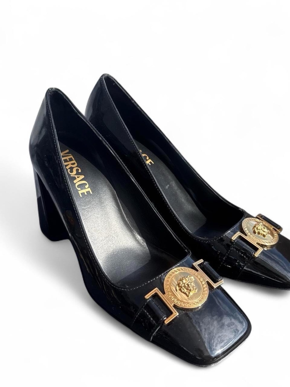 NEW Versace Black Patent Leather Pumps with Gold Medusa Emblem